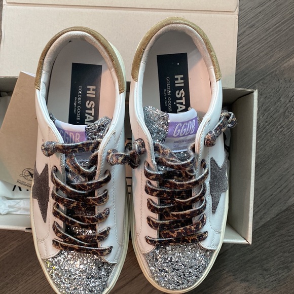 Golden Goose Neiman Marcus exclusive. Size 38. - Picture 4 of 9